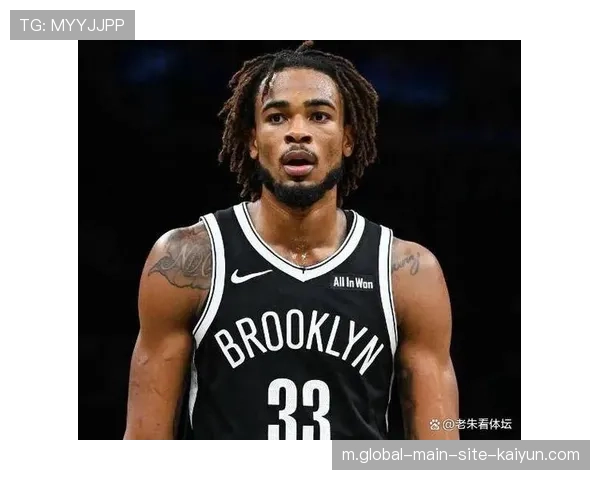 篮网八连败困境 克拉克斯顿拇指伤势影响防守轮转