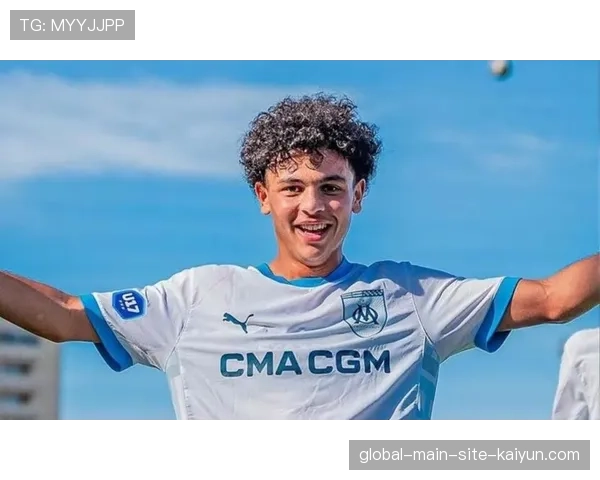 切尔西青训瑰宝麦昆迎一线队首秀 17岁边锋展现技术灵活性